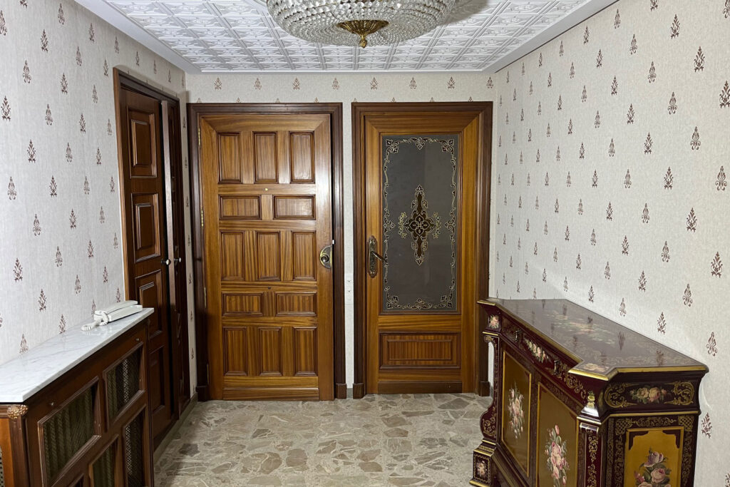 Wallpapering